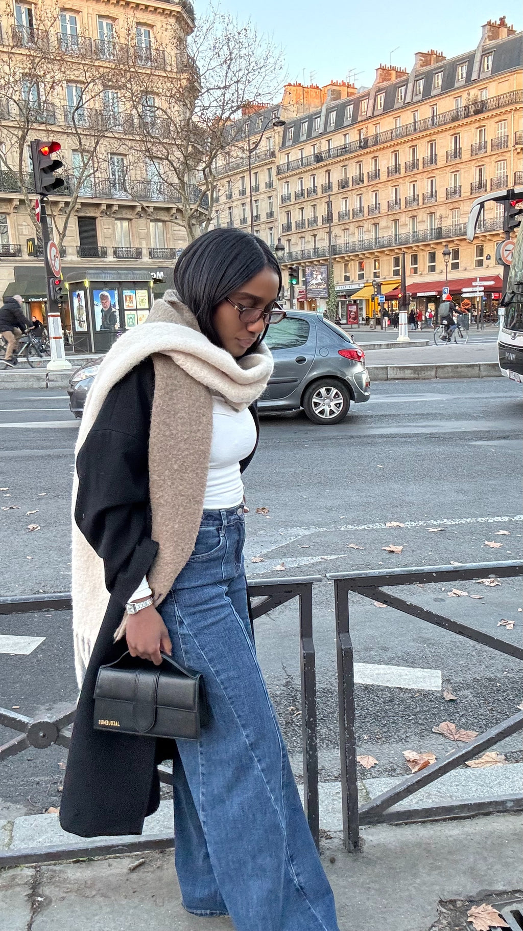 Jean large taille haute – Coupe structurée
